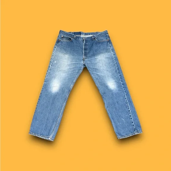 Vintage Levi's 501xx jeans medium wash men’s 42x30 - Picture 2 of 4